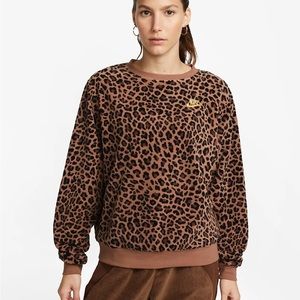 NWT Nike leopard print sherpa sweater